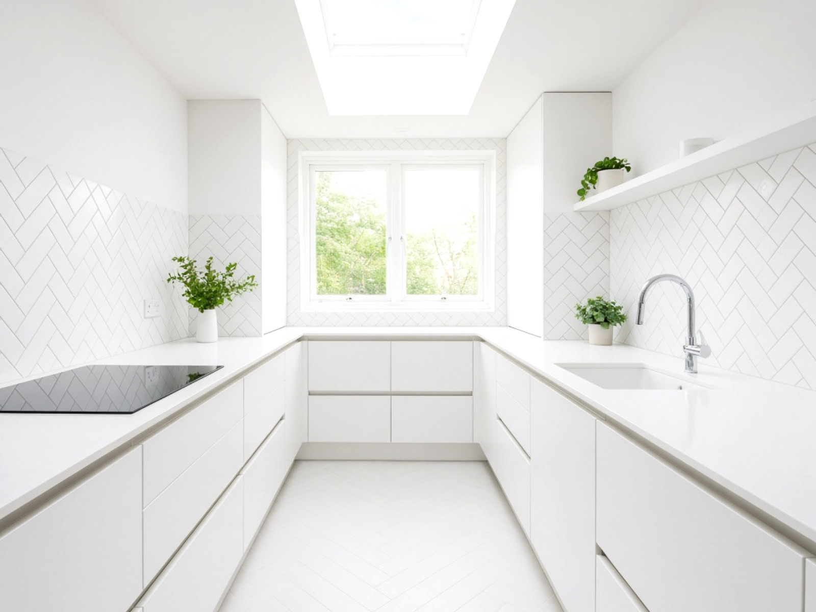 salon salon kitchen scene 1